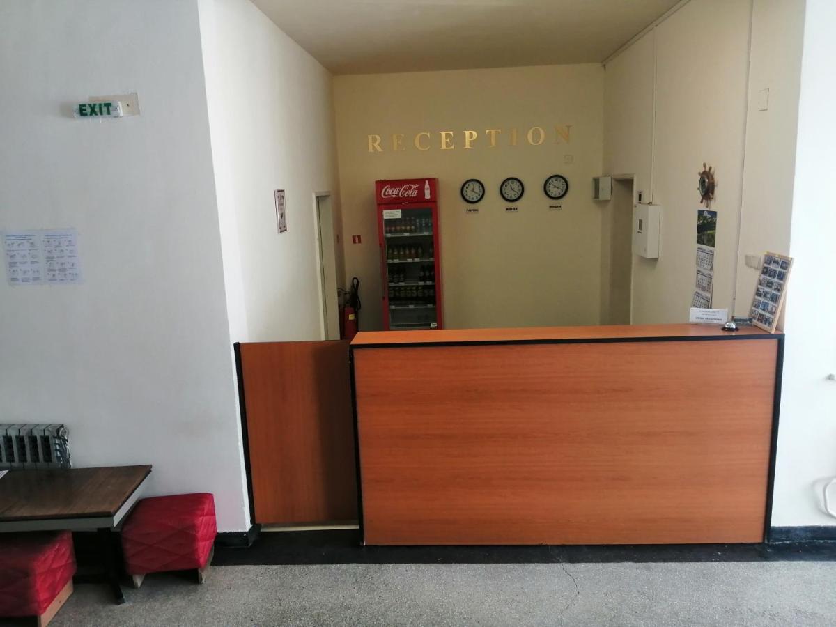 Hotel Panorama Gabrovo Esterno foto