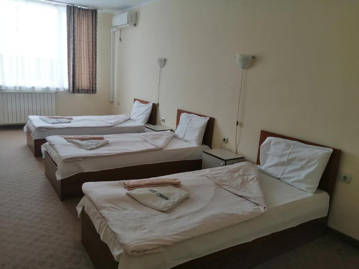 Hotel Panorama Gabrovo Esterno foto